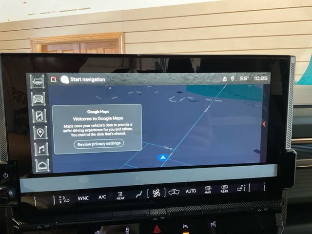 Used 2025 GMC Hummer EV 2X w/ LPO, Illumination Package image 24