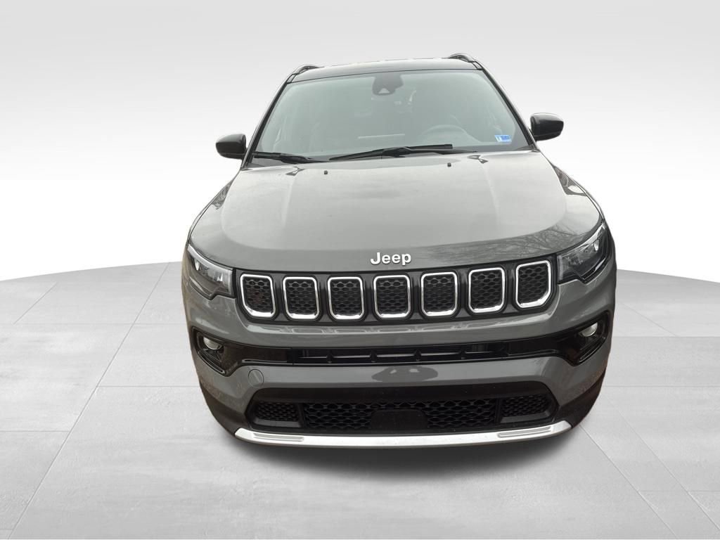 Used 2024 Jeep Compass Limited image 2