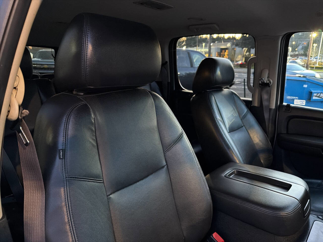 Used 2013 Chevrolet Suburban LTZ image 17