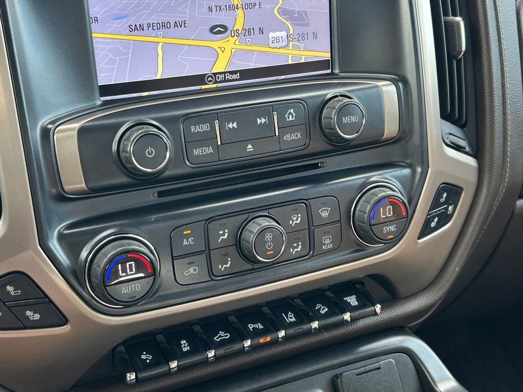 Used 2018 GMC Sierra 2500 Denali w/ Duramax Plus Package AWD/4WD image 32