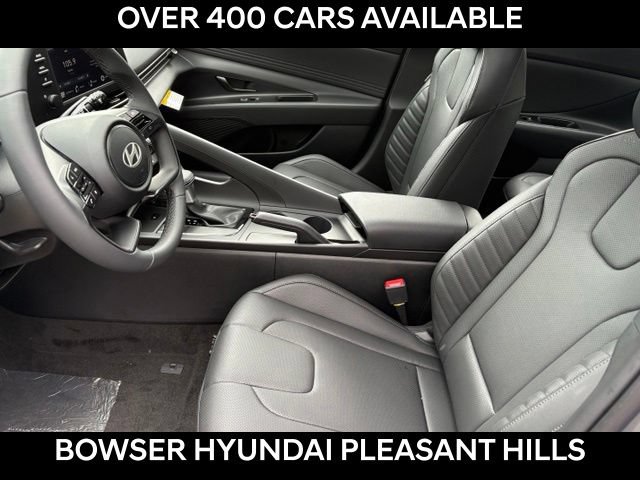 New 2026 Hyundai Elantra SEL Sport FWD image 4