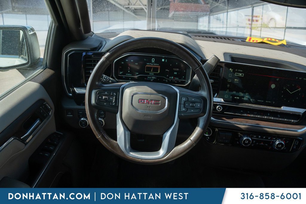 Used 2022 GMC Sierra 1500 SLT AWD/4WD image 5