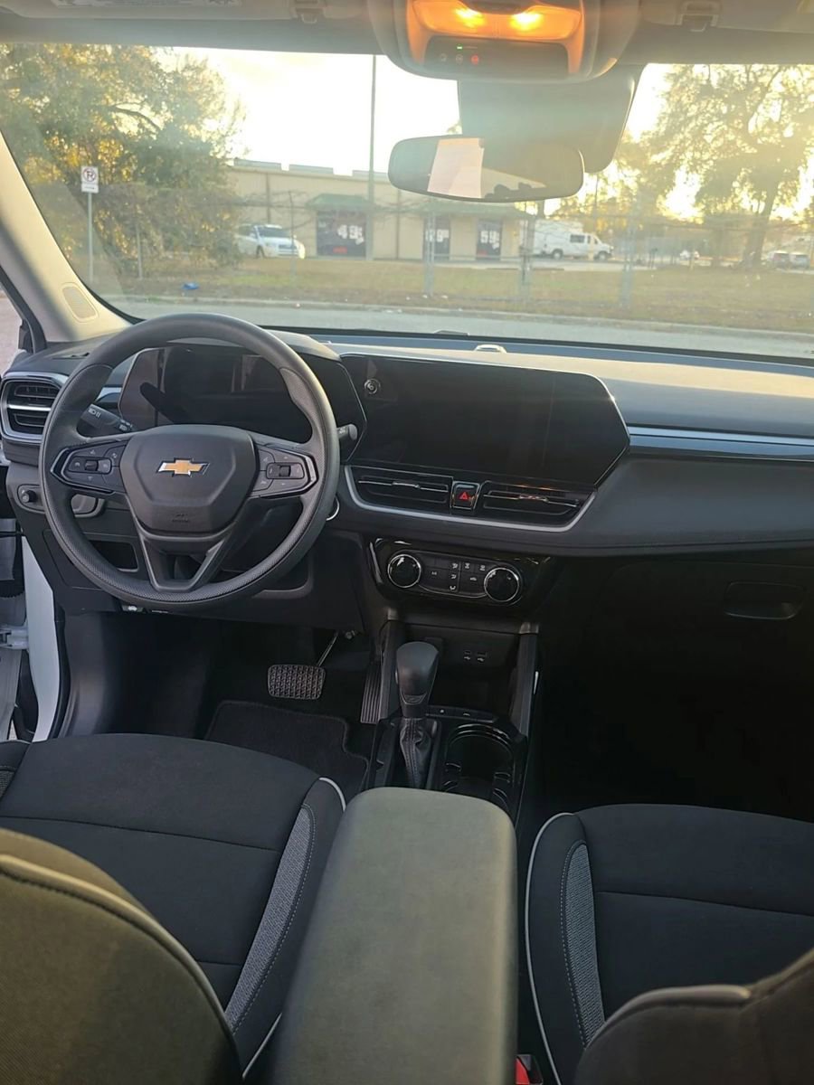 Used 2025 Chevrolet TrailBlazer LT image 9