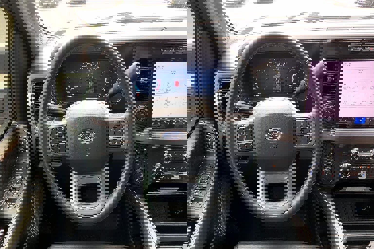 Used 2024 Ford F250 Lariat w/ Lariat Ultimate Package image 5