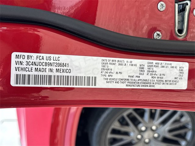 Used 2022 Jeep Compass Limited image 32