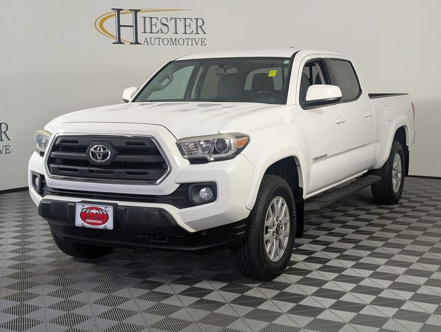 Used 2017 Toyota Tacoma SR5 w/ Tow Package AWD/4WD image 4