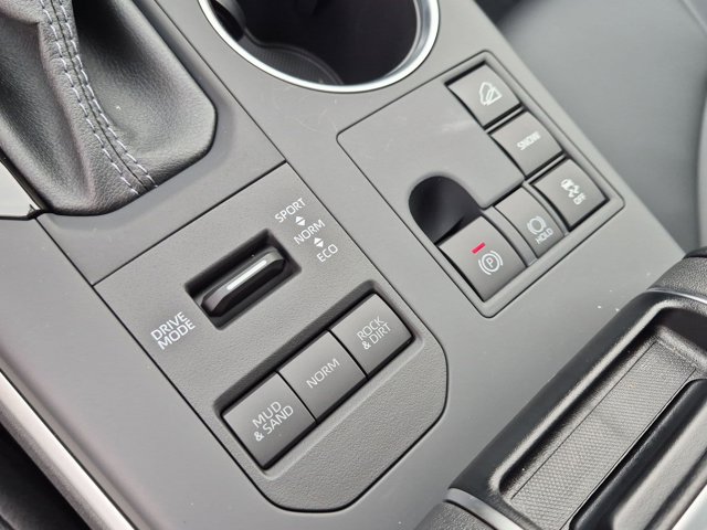 Certified 2026 Toyota Highlander XLE AWD/4WD image 26
