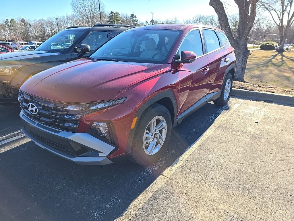 Certified 2025 Hyundai Tucson SE