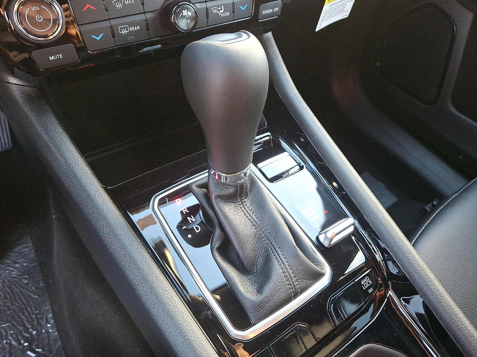 New 2026 Jeep Compass Limited image 11