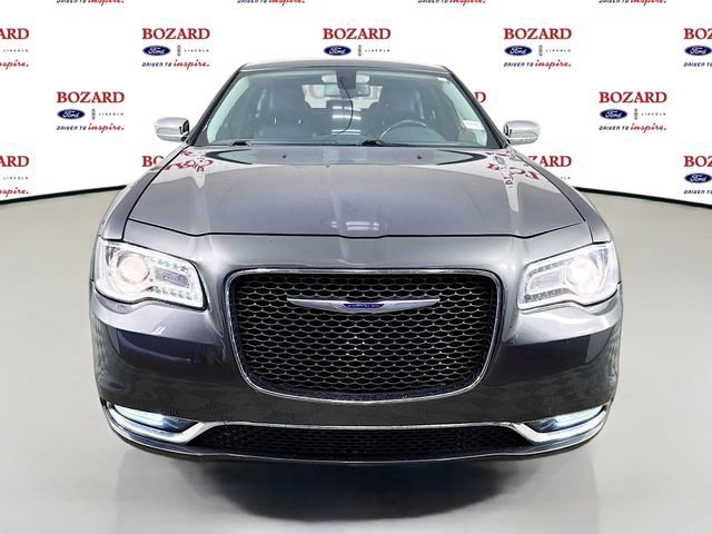 Used 2019 Chrysler 300 Limited image 2