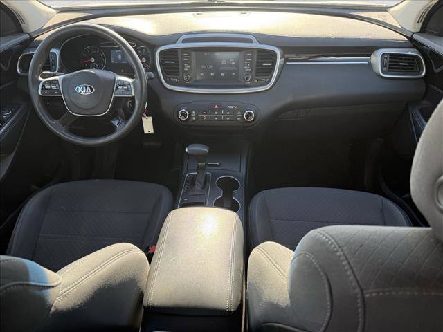 Used 2020 Kia Sorento LX image 12
