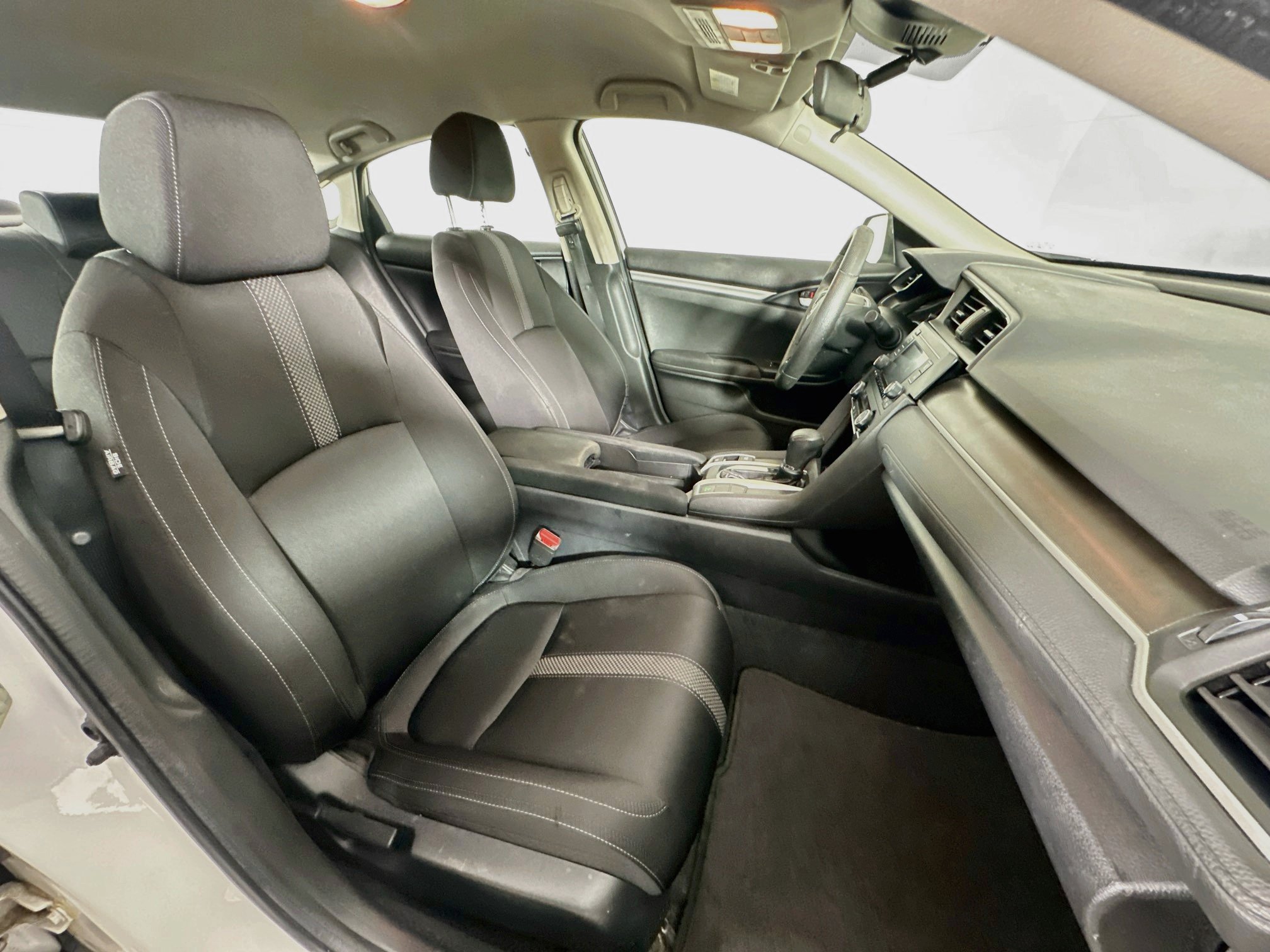 Used 2020 Honda Civic LX image 28