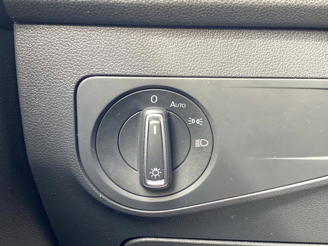 Used 2021 Volkswagen Tiguan SE image 21