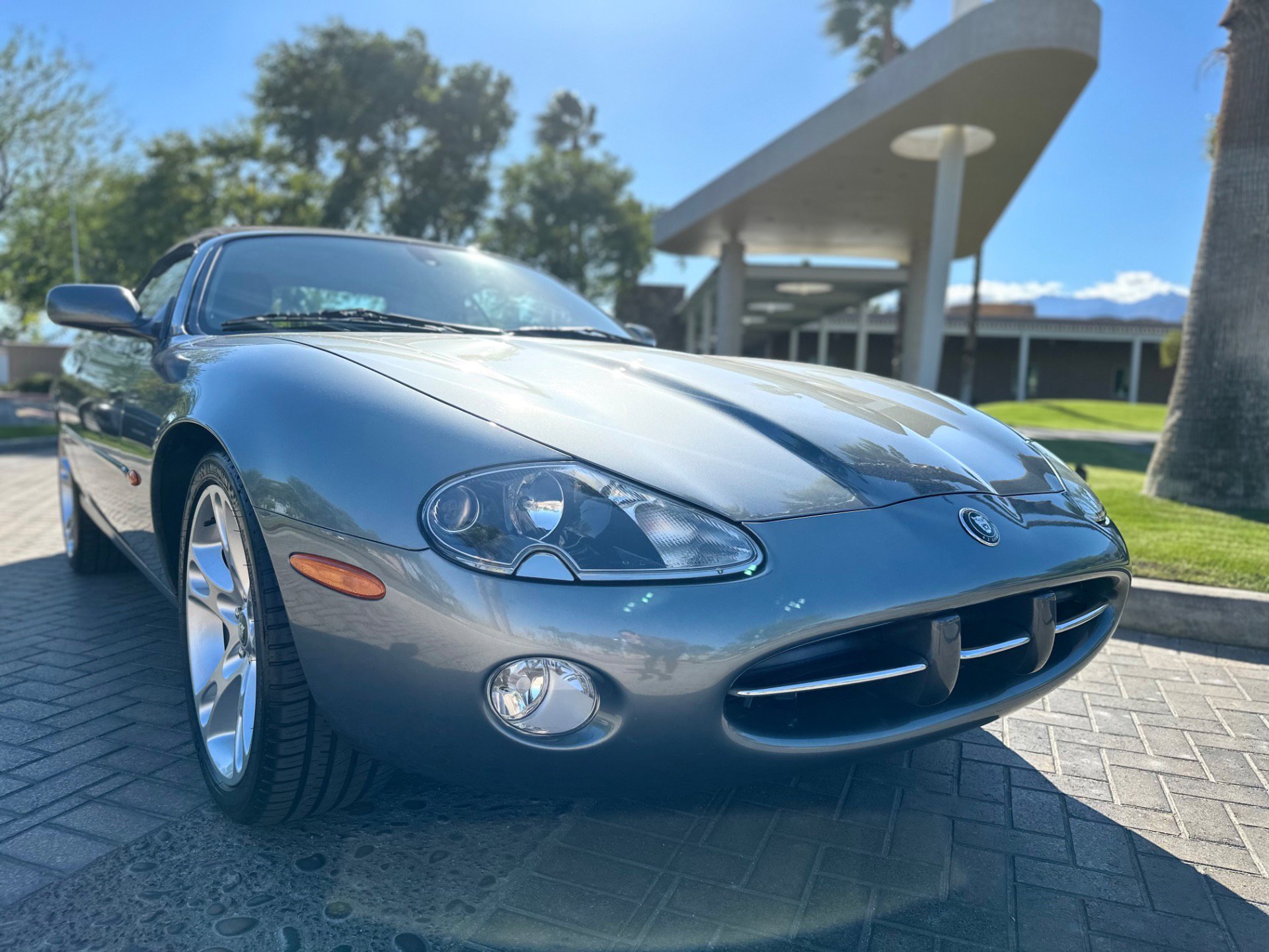 Used 2003 Jaguar XK8 Convertible image 4