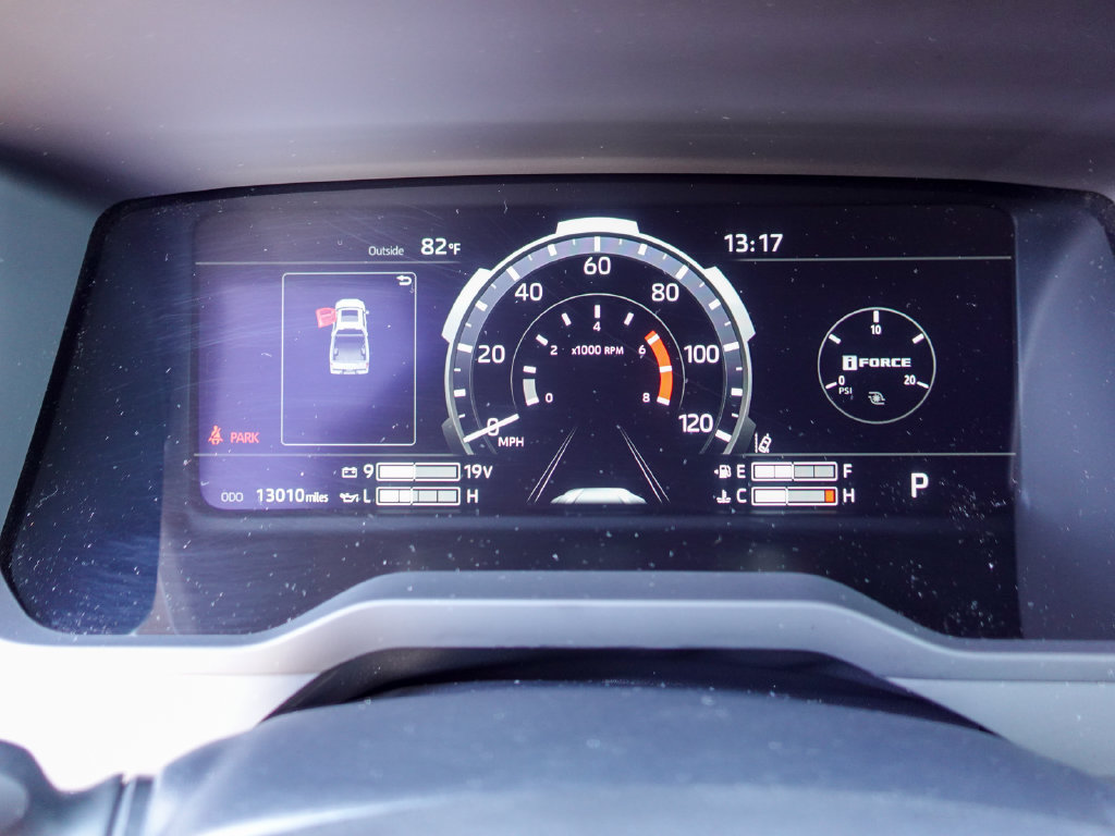 Used 2024 Toyota Tundra Limited AWD/4WD image 17