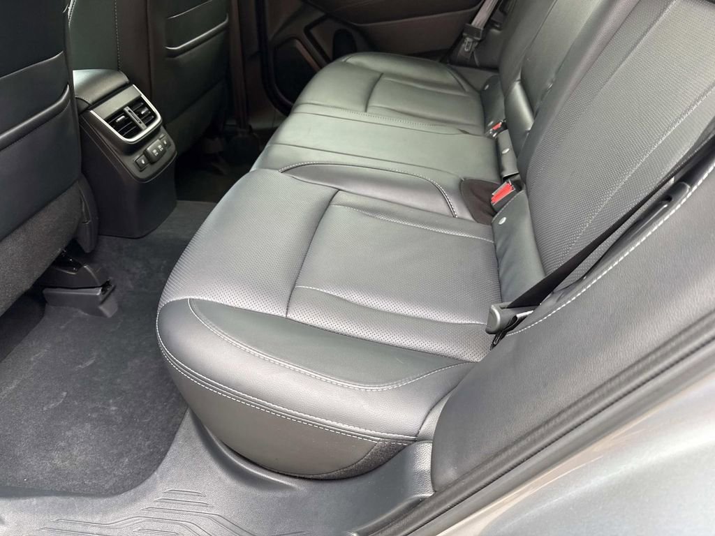 Used 2022 Subaru Outback Limited XT AWD/4WD image 16