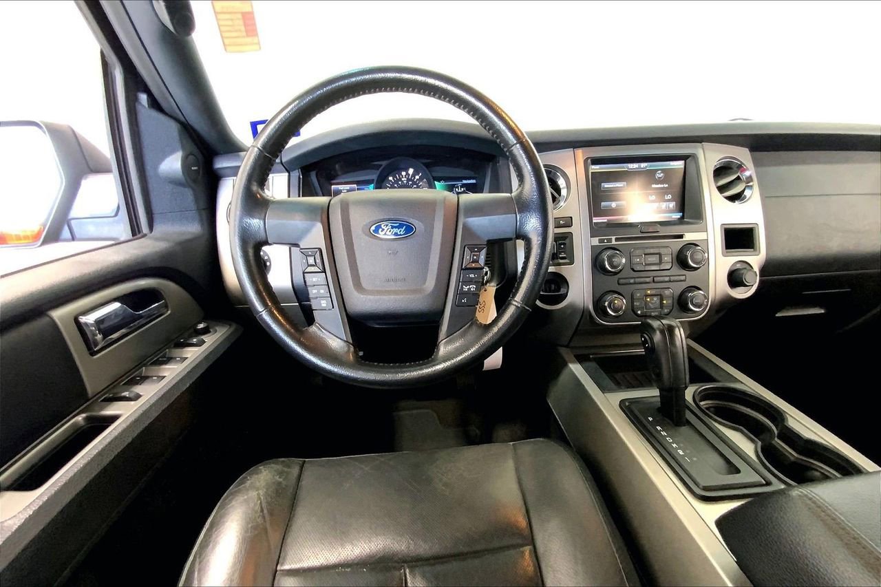 Used 2015 Ford Expedition EL XLT w/ Equipment Group 202A RWD image 14
