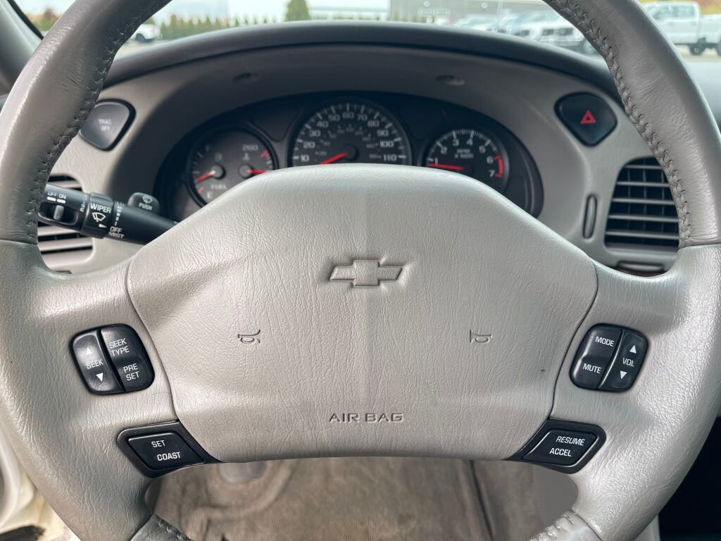 Used 2002 Chevrolet Impala LS w/ Preferred Equipment Group image 14