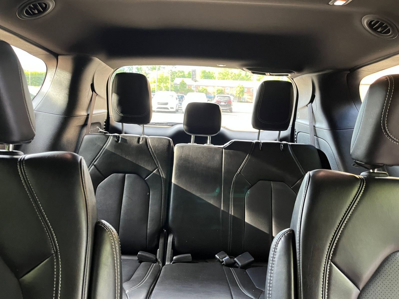 Used 2025 Chrysler Pacifica Select FWD image 40