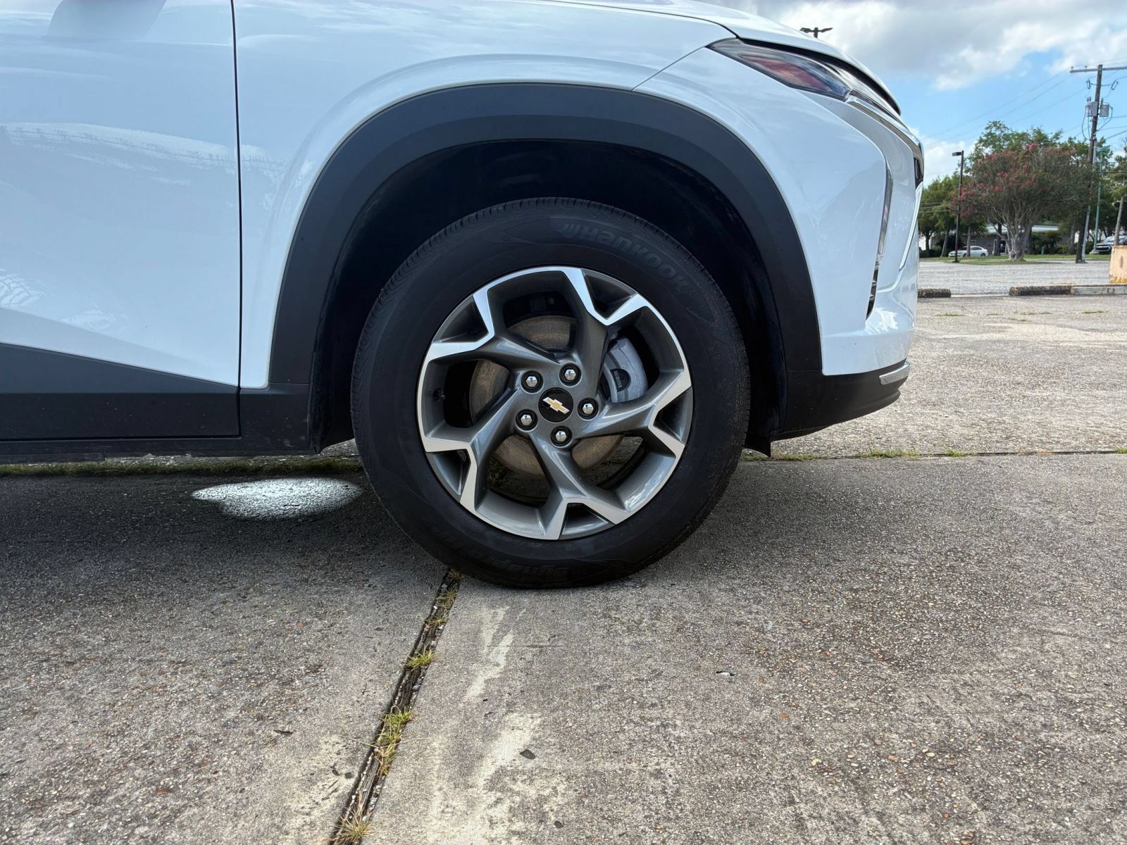 Used 2025 Chevrolet Trax LT FWD image 26
