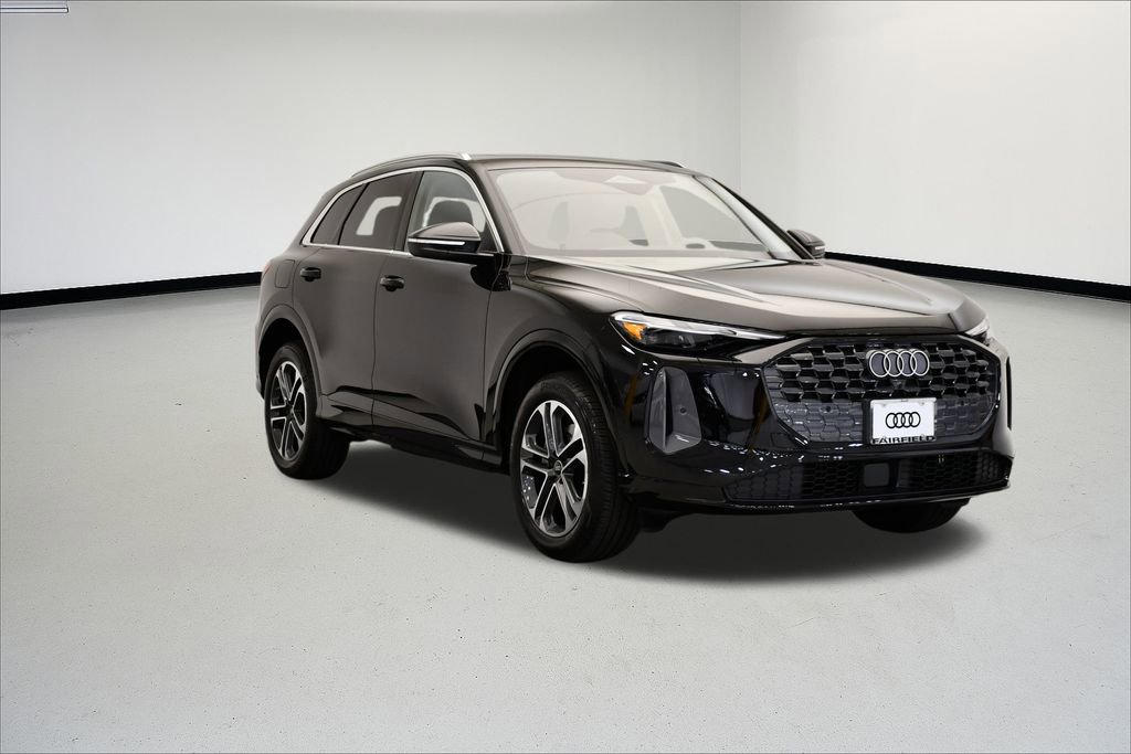 Used 2025 Audi Q5 Premium w/ Convenience Package image 7