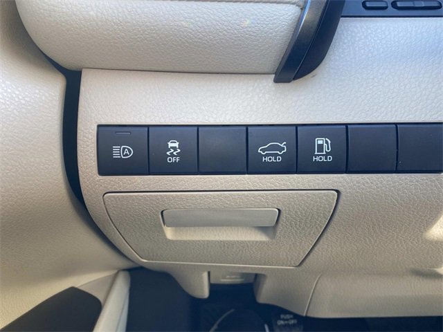 Used 2023 Toyota Camry LE image 32