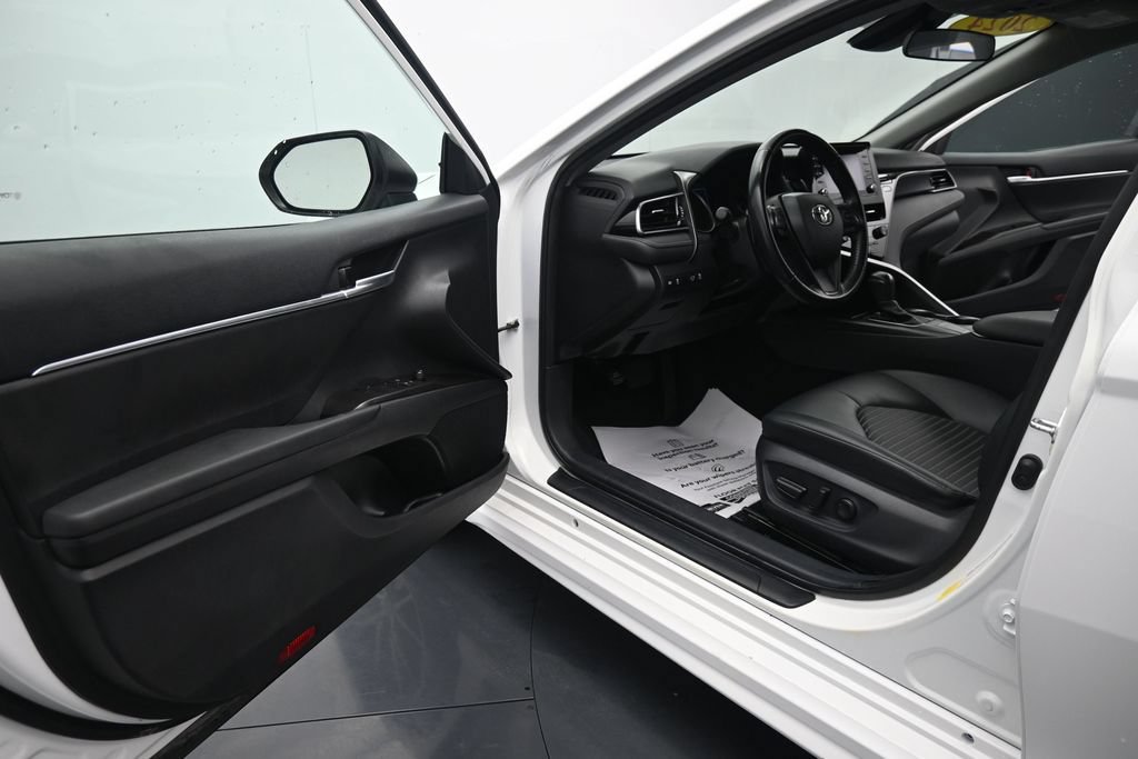 Used 2024 Toyota Camry SE FWD image 15