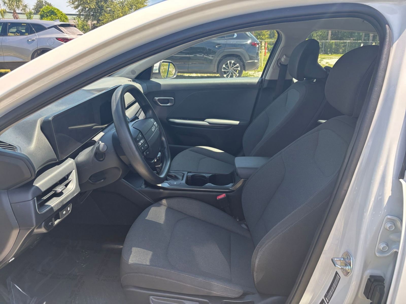 Used 2025 Kia K4 FWD image 29