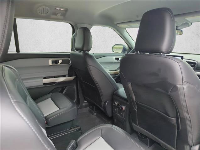 Used 2023 Ford Explorer XLT w/ Equipment Group 202A image 23
