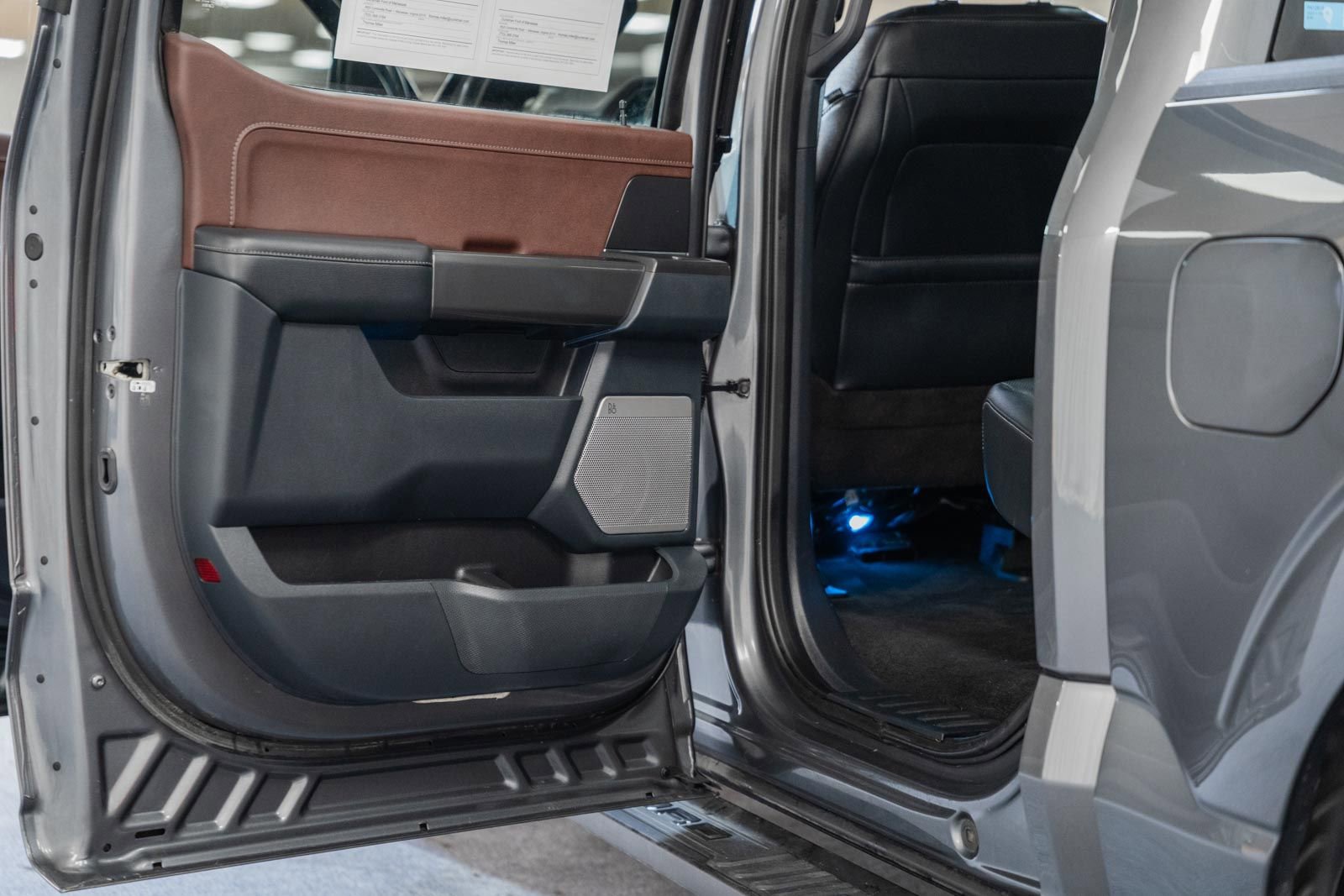 Used 2023 Ford F150 Lariat w/ Equipment Group 502A High image 46