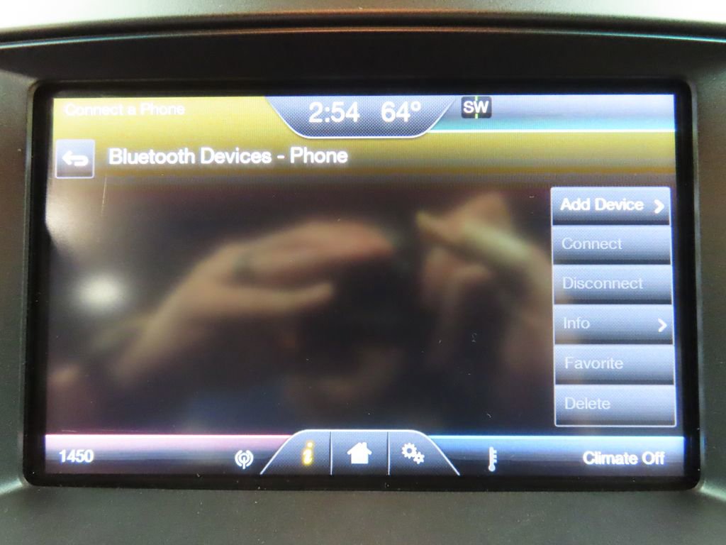 Used 2016 Ford Explorer XLT w/ Equipment Group 202A AWD/4WD image 23