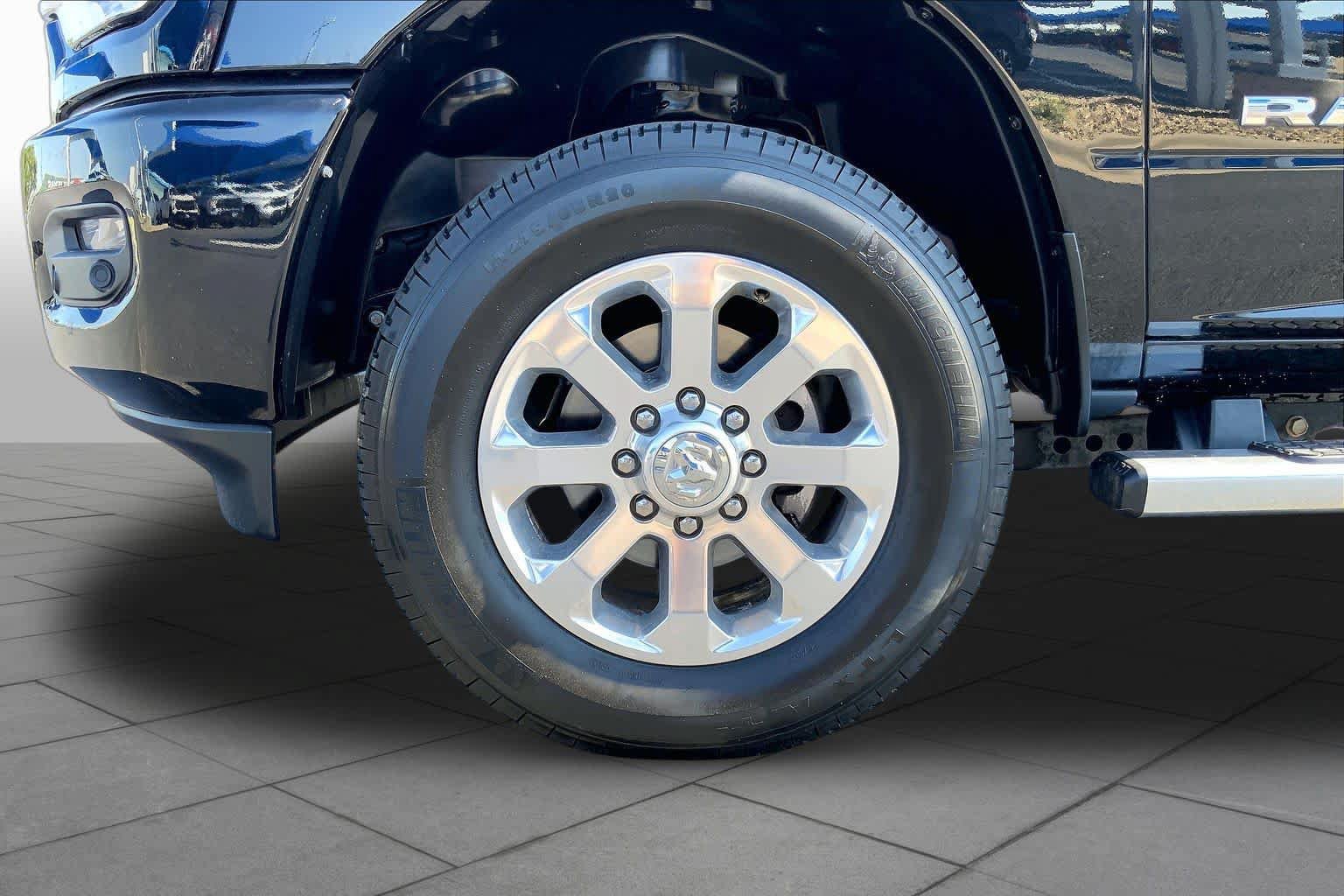 Used 2023 RAM 2500 Laramie AWD/4WD image 10