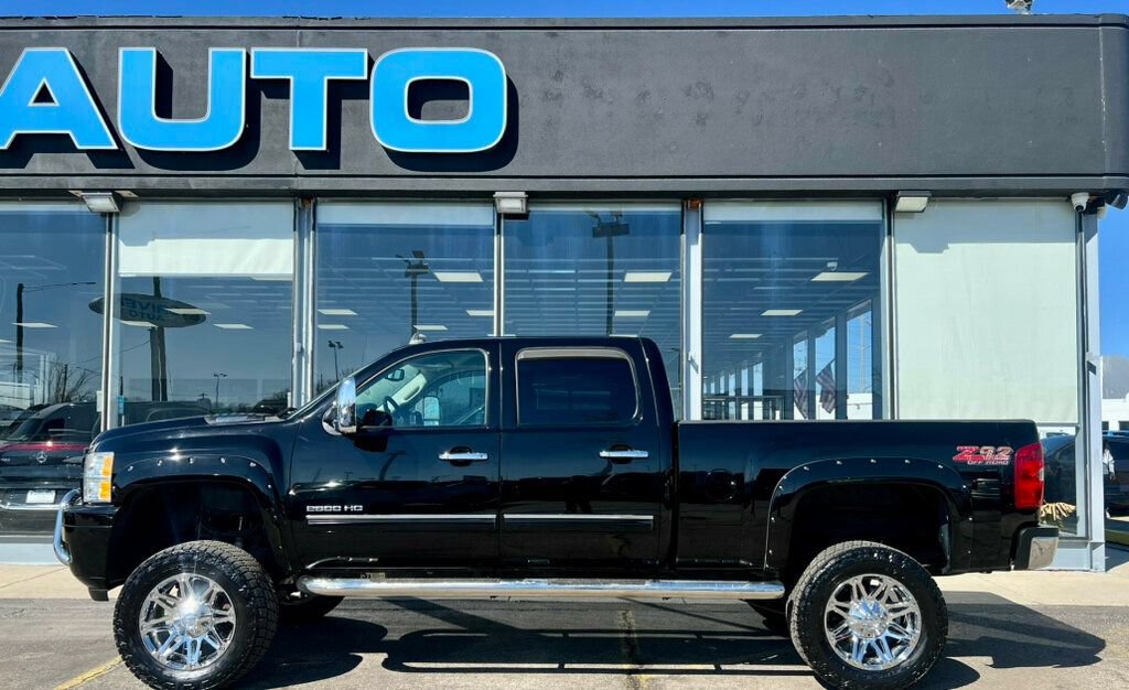 Used 2014 Chevrolet Silverado 2500 LT w/ Z71 Appearance Package AWD/4WD image 33