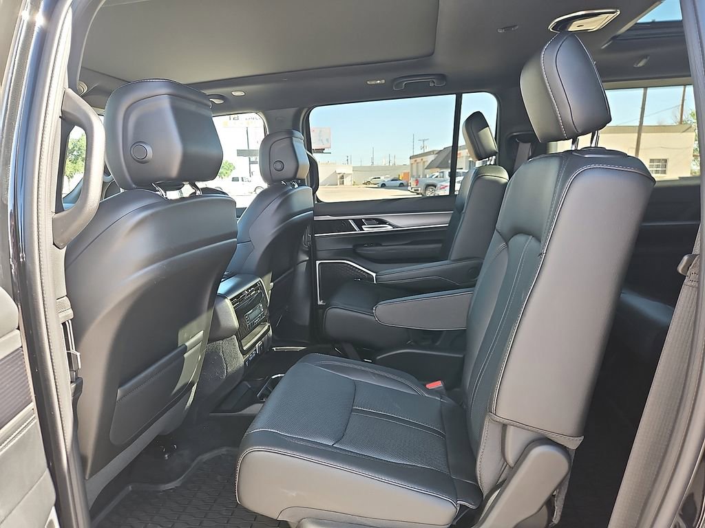 New 2026 Jeep Grand Wagoneer 4WD image 11