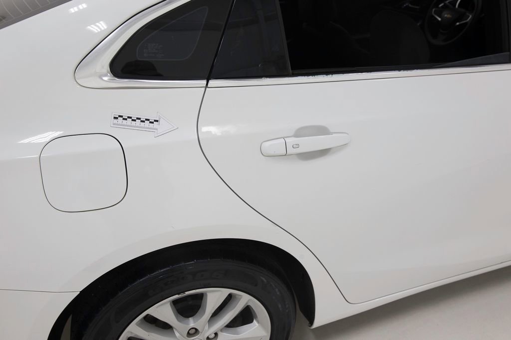 Used 2016 Chevrolet Malibu LT image 37