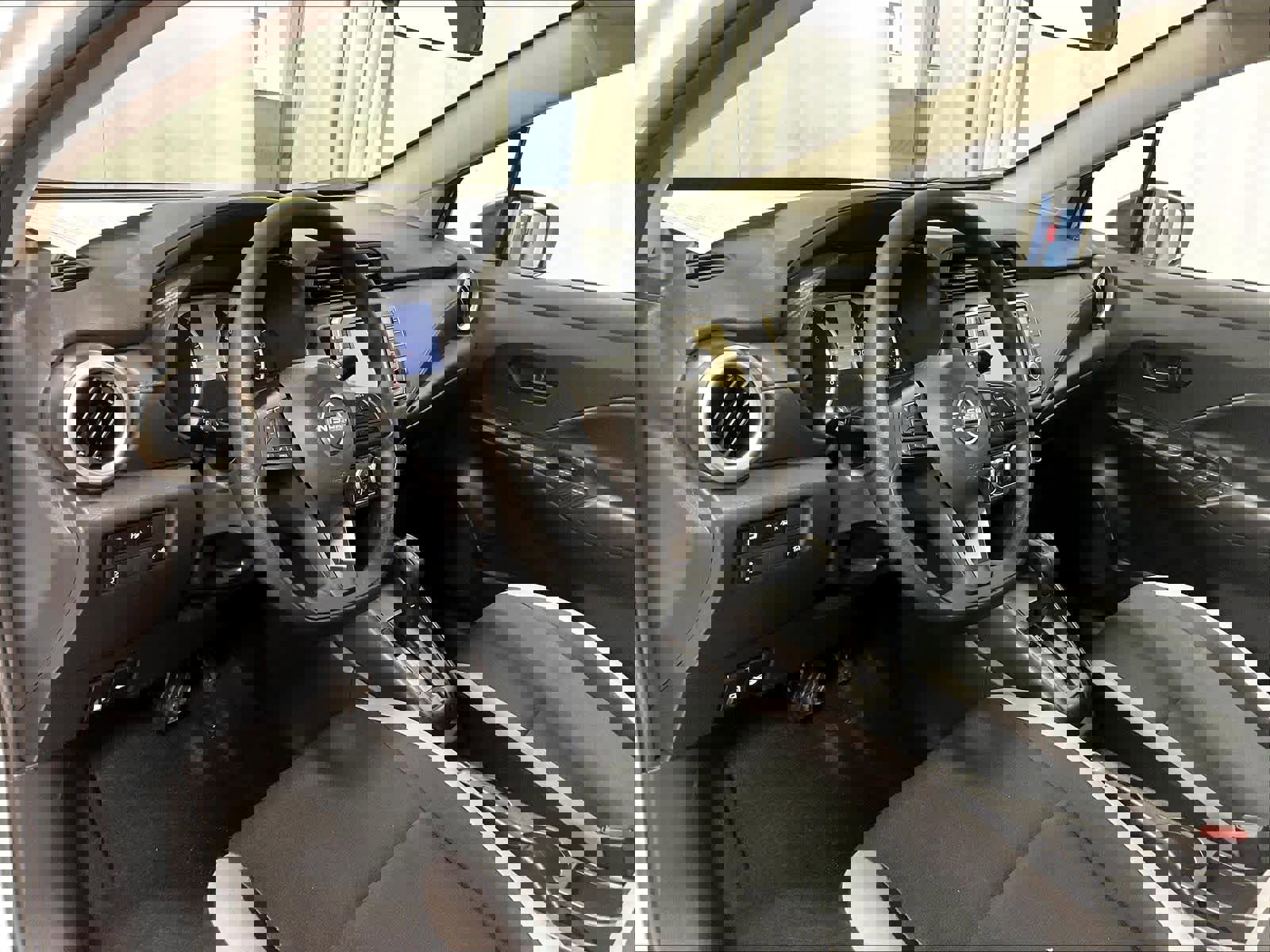 Used 2025 Nissan Versa S w/ Trunk Package image 8