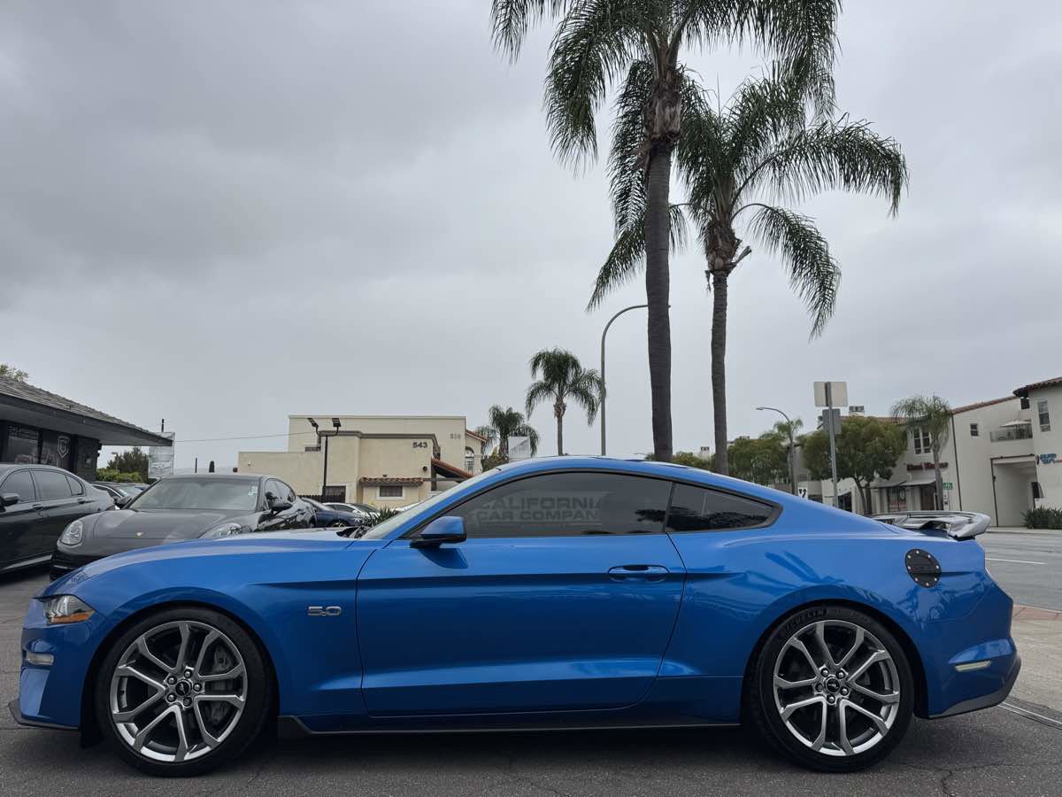 Used 2019 Ford Mustang GT Premium w/ Enhanced Security Package RWD image 2
