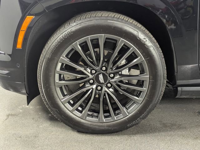 Used 2025 Cadillac Escalade Sport Platinum image 10