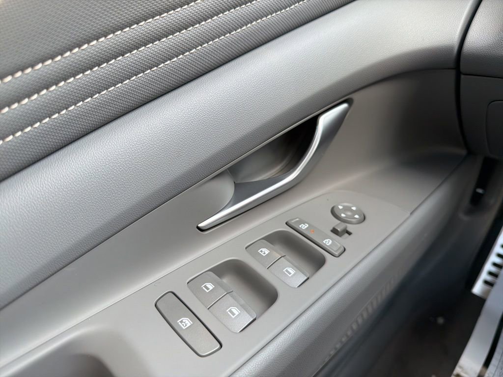 New 2026 Hyundai Elantra Sport image 28