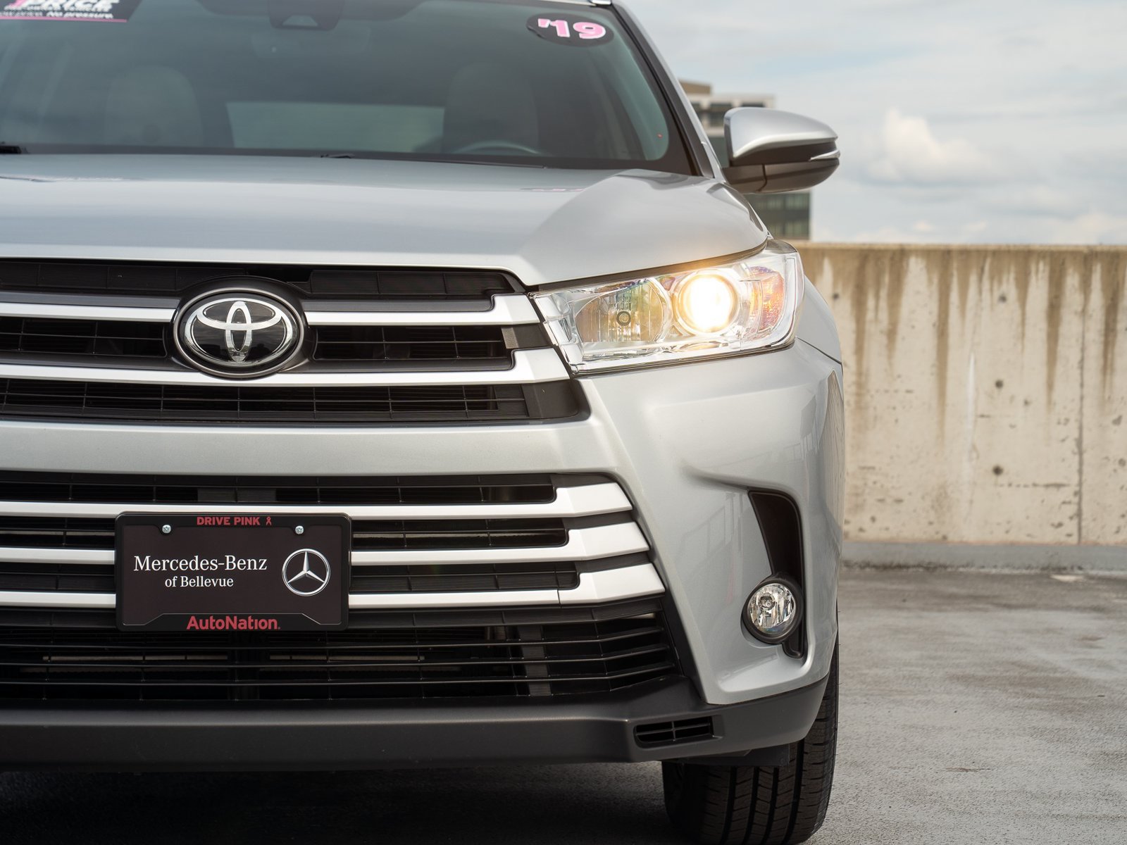 Used 2019 Toyota Highlander XLE FWD image 8