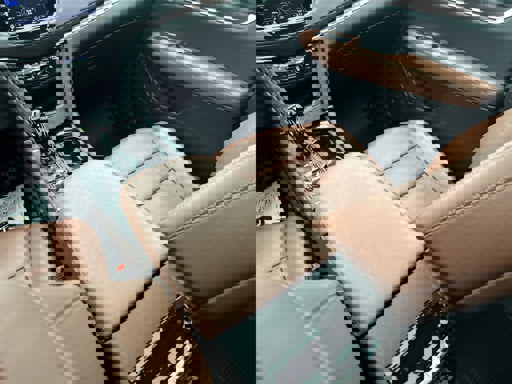 Certified 2023 Cadillac XT5 Premium Luxury w/ Technology Package image 20