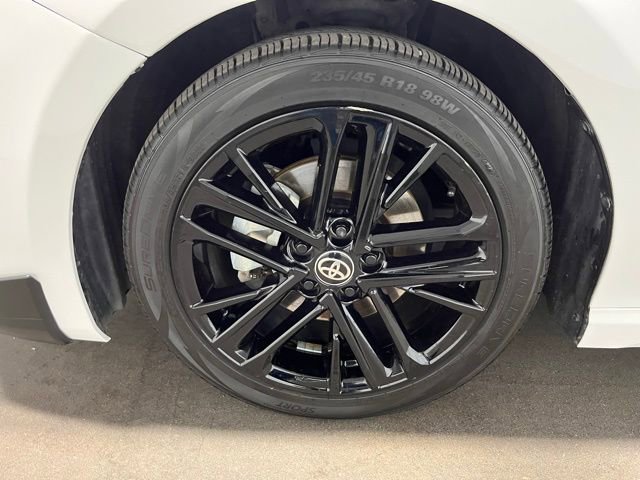 Used 2025 Toyota Camry SE image 28