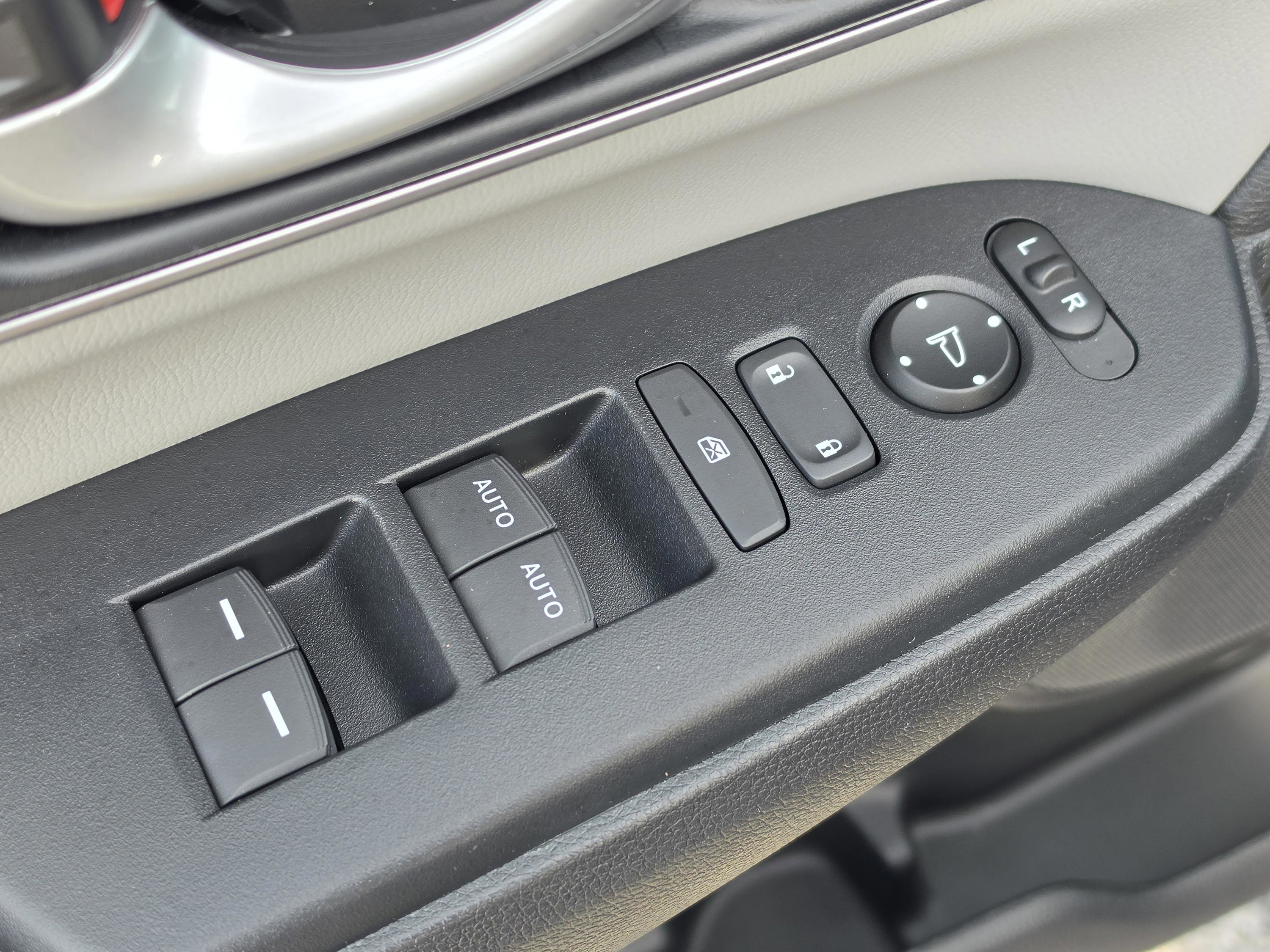 Used 2020 Honda CR-V EX-L image 21