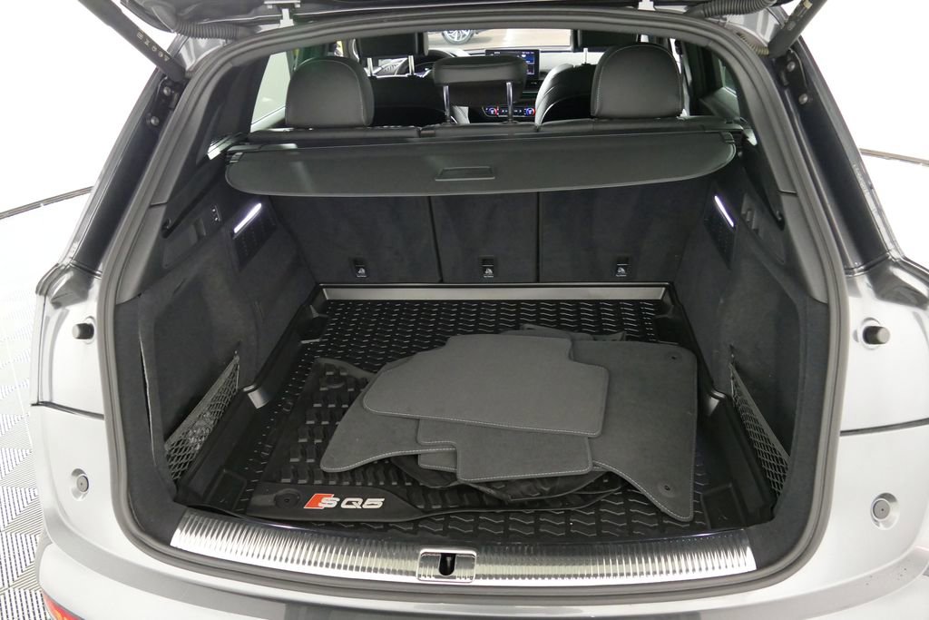 Used 2025 Audi SQ5 Premium Plus image 3