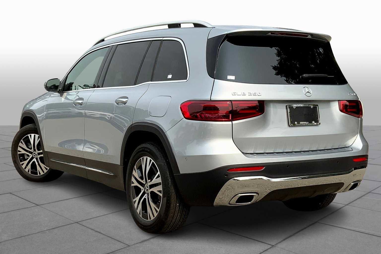 Certified 2026 Mercedes-Benz GLB 250 4MATIC image 16
