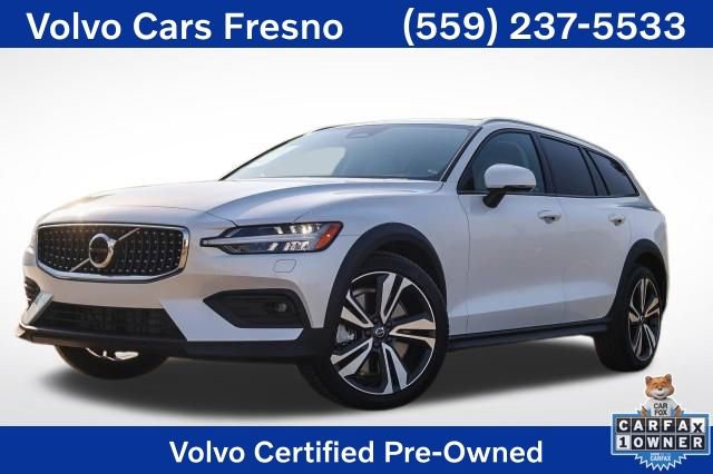 Used 2024 Volvo V60 B5 Cross Country Plus