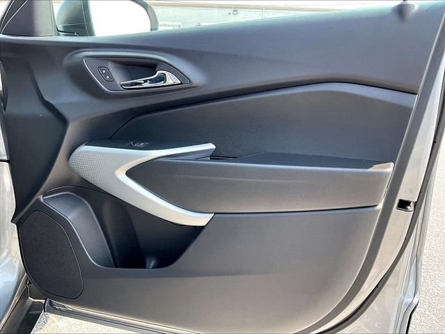 New 2026 Chevrolet Trax LS FWD image 28