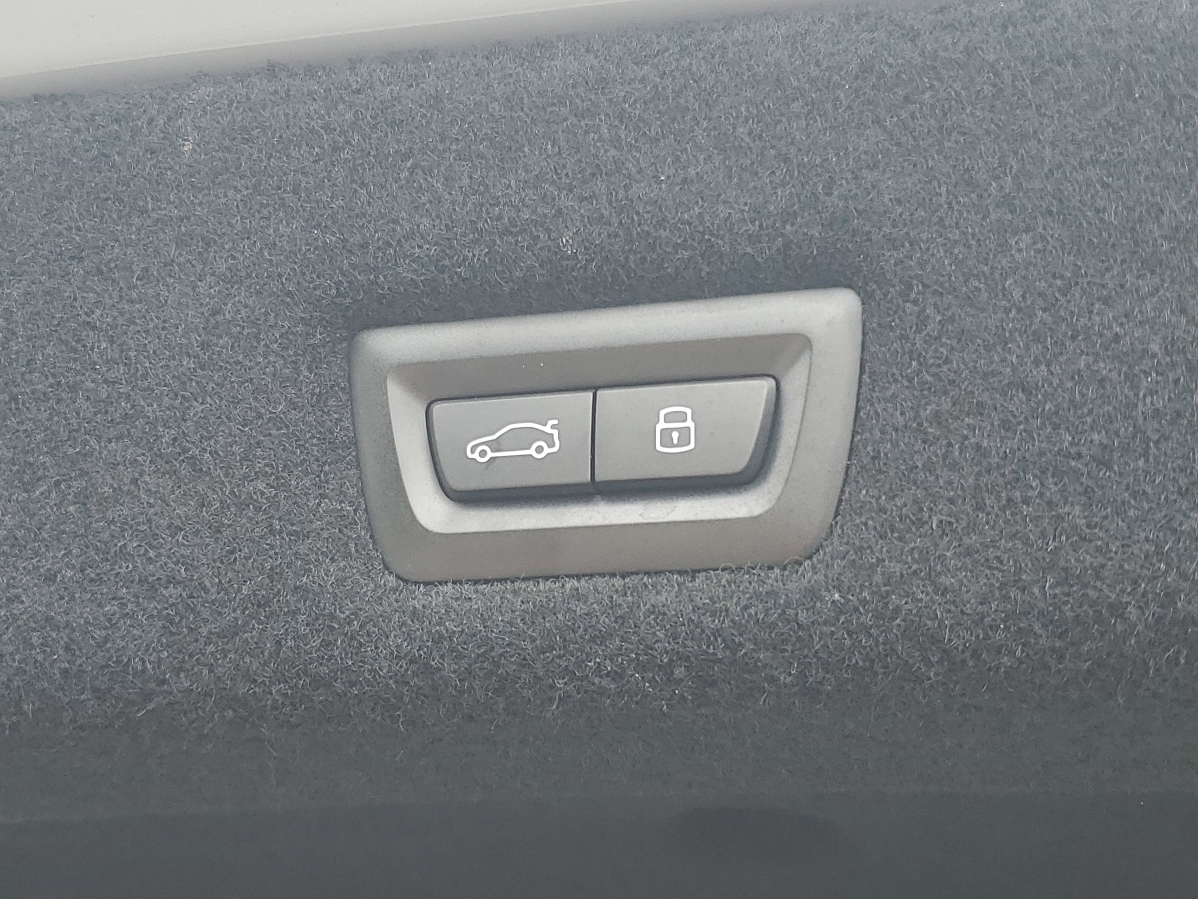 Certified 2023 BMW i7 xDrive60 AWD/4WD image 24