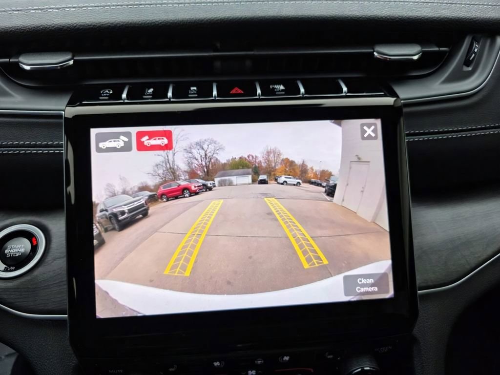 New 2025 Jeep Grand Cherokee Limited w/ Luxury Tech Group II AWD/4WD image 20