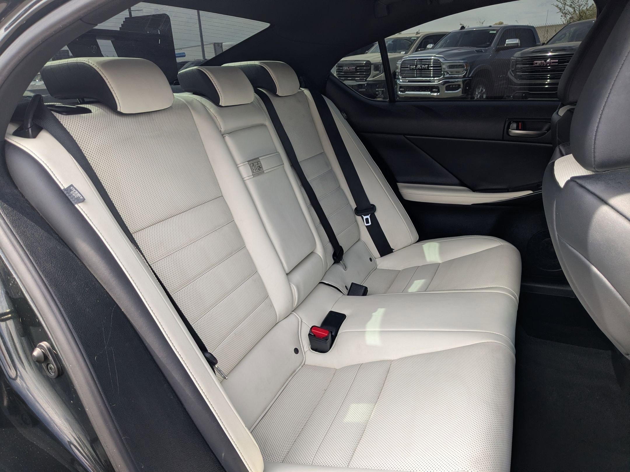 Used 2023 Lexus IS 500 w/ Accessory Package image 32